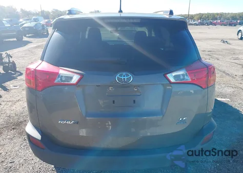2015 Toyota Rav4 Le z USA, uszkodzony, nr VIN JTMBFREV1FD158154